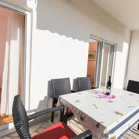 Fuer Sechs Personen- Mit Einem Balkon By Interhome Apartment *