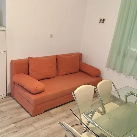 Apartament Fuer Sechs Personen- Mit Einem Balkon By Interhome *